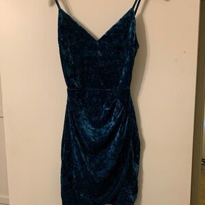 Chic Velvet Mini Dress in Deep Blue